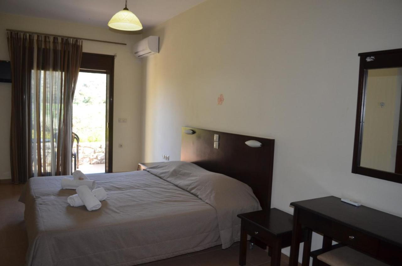 Ferienwohnung Xenonas Anopolis 2 Sinoikismos Kambos Exterior foto